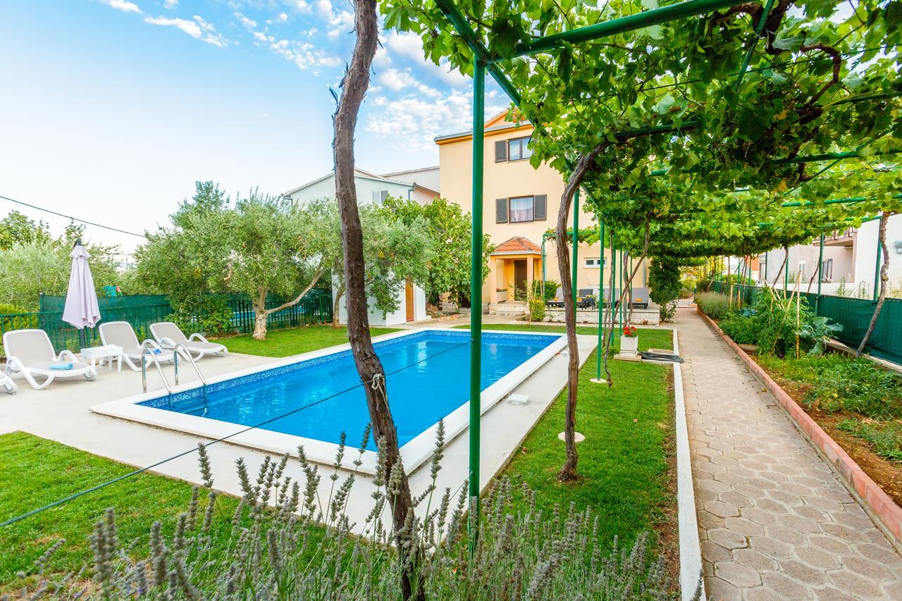 Villa Rosa Kaštela Buitenkant foto