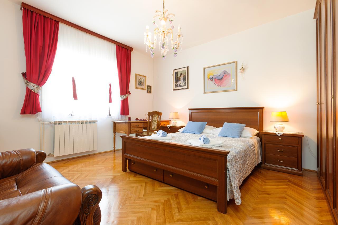 Villa Rosa Kaštela Buitenkant foto
