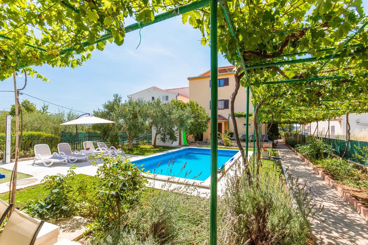 Villa Rosa Kaštela Buitenkant foto
