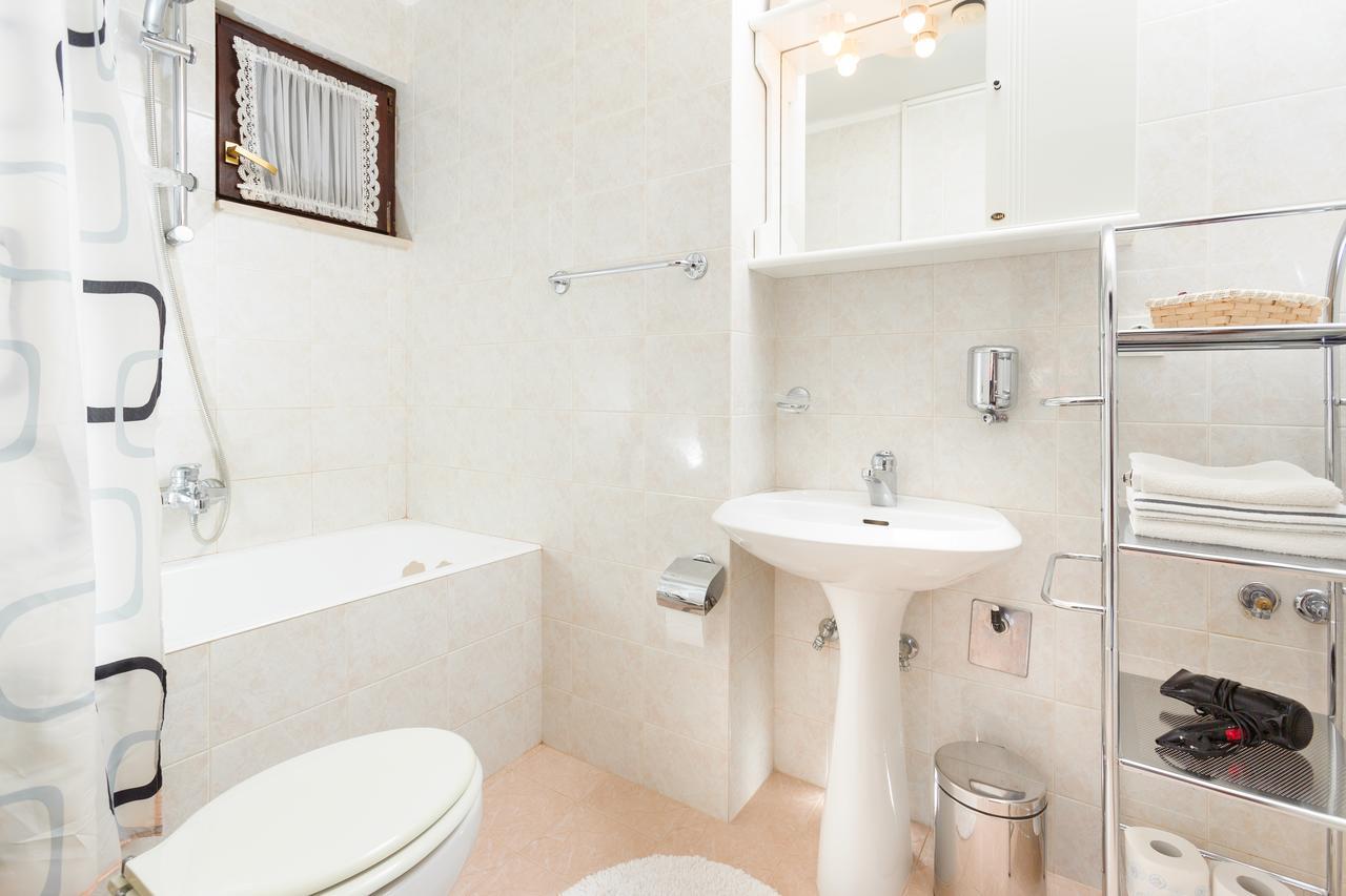 Villa Rosa Kaštela Buitenkant foto