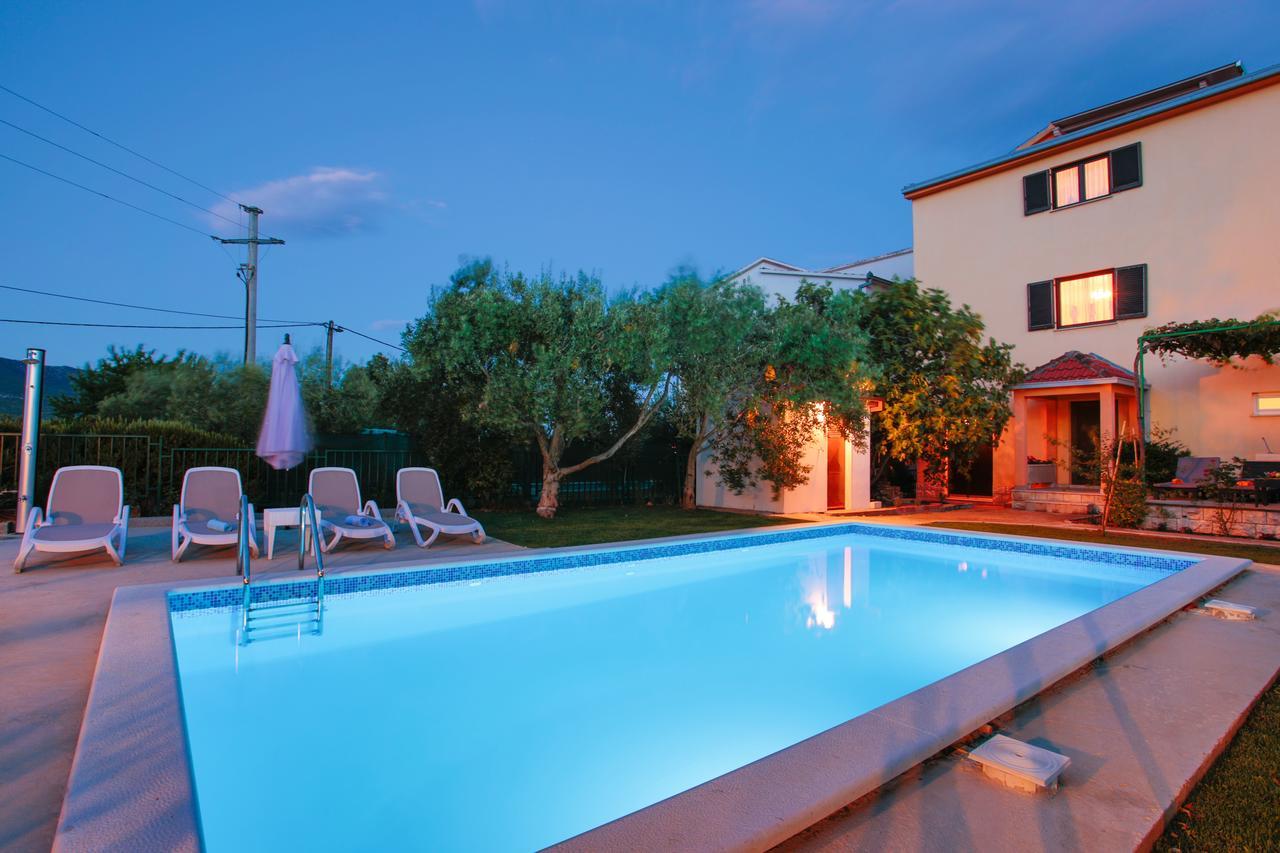 Villa Rosa Kaštela Buitenkant foto